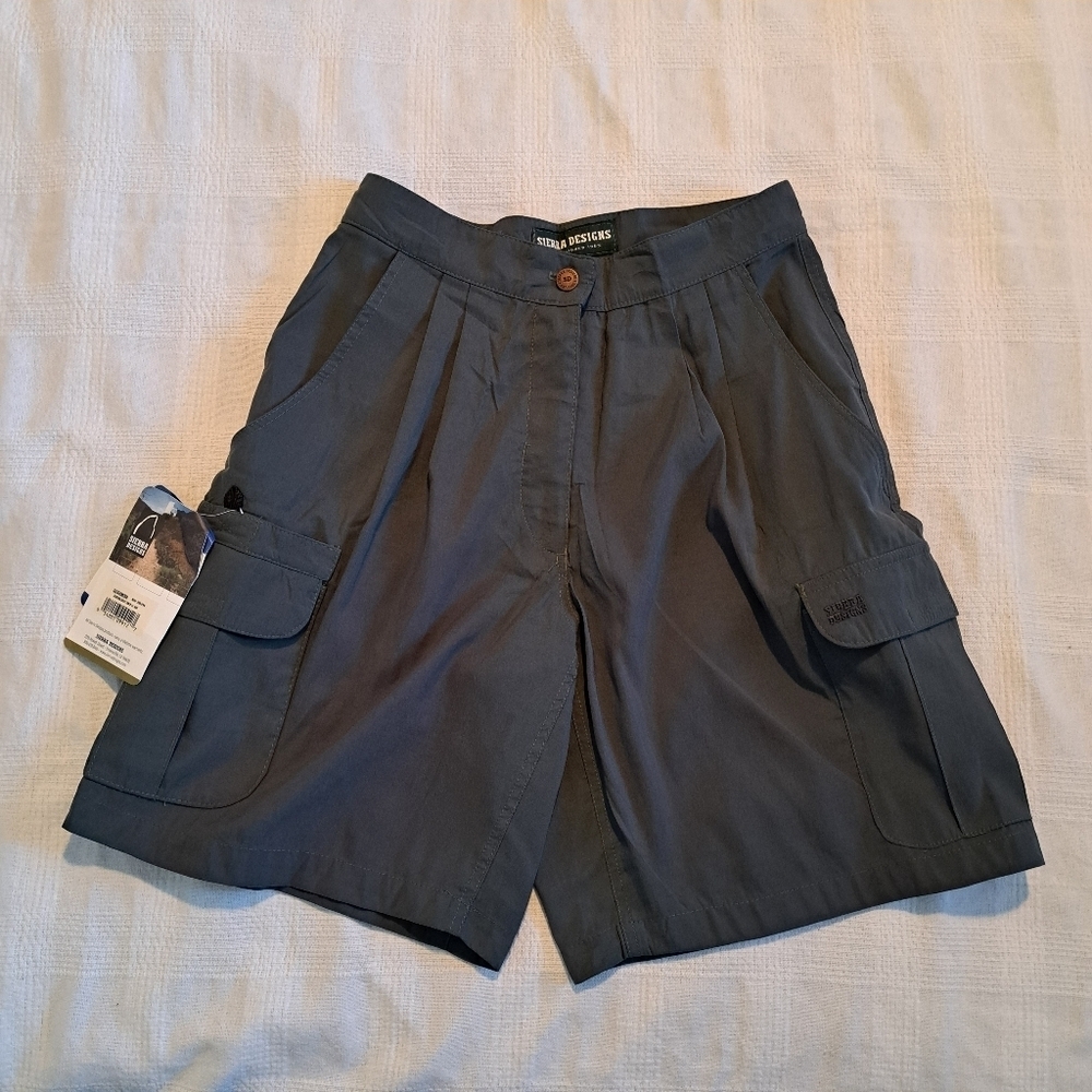 Sierra Designs women's size 10 backpack shorts gray, New